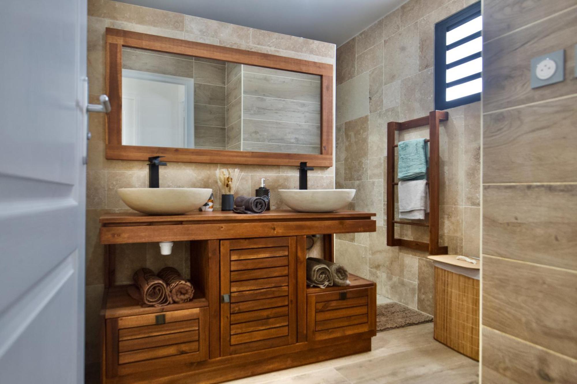 Le Beau Vallon 1- Jacuzzi Privatif Et Piscine Chauffee Partagee Saint-Benoît Extérieur photo