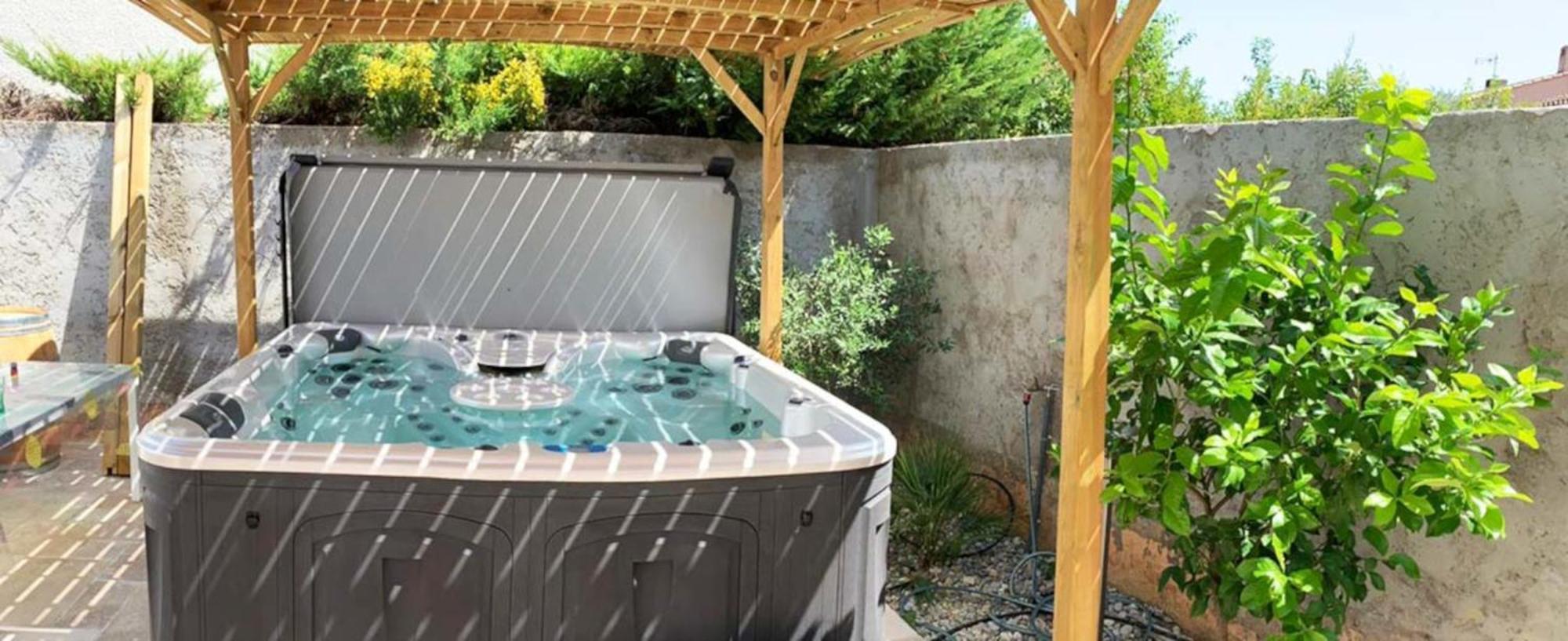 Le Beau Vallon 1- Jacuzzi Privatif Et Piscine Chauffee Partagee Saint-Benoît Extérieur photo